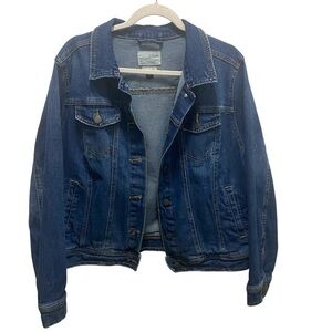 Universal Thread Women’s Free-form Denim Jacket